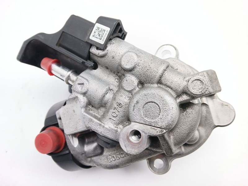 Recambio de bomba inyeccion para bmw x1 (f48) sdrive 18 d referencia OEM IAM 8579228 0445010777 