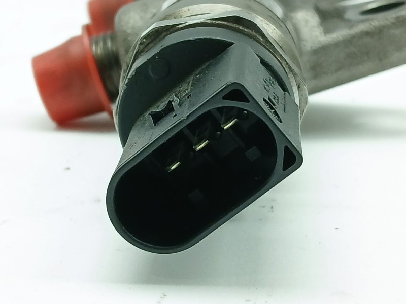 Recambio de rampa inyectora para bmw x1 (f48) sdrive 18 d referencia OEM IAM 857923901 0445214370 0281006886