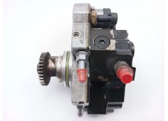 Recambio de bomba inyeccion para mercedes-benz clase e coupe (207) 350 cdi referencia OEM IAM A6420700801 0445010210 