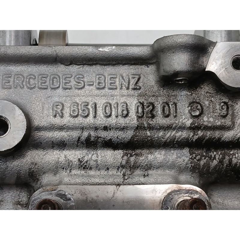 Recambio de culata para mercedes-benz clase c (w204) berlina c 200 cdi blueefficiency (204.001) referencia OEM IAM R6510160201 A