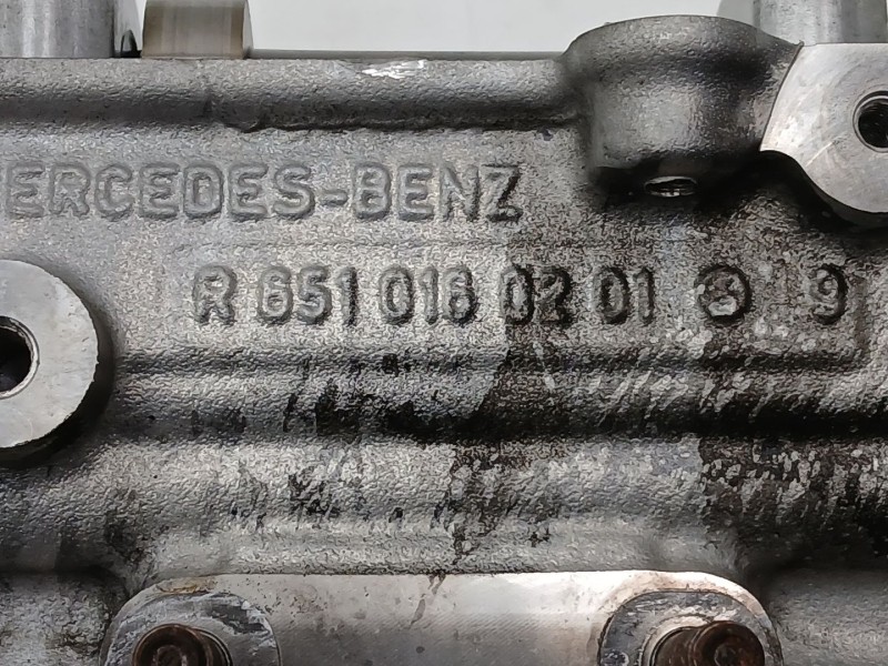 Recambio de culata para mercedes-benz clase c (w204) berlina c 200 cdi blueefficiency (204.001) referencia OEM IAM R6510160201 A