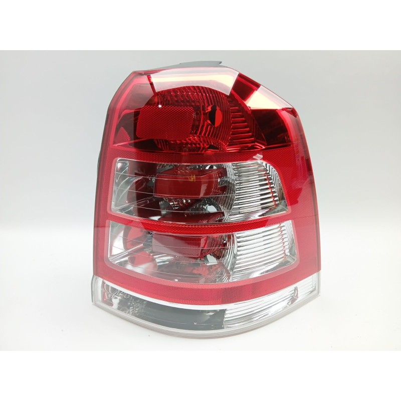 Recambio de piloto trasero derecho para opel zafira b furgoneta/monovolumen (a05) 1.7 cdti van (m75) referencia OEM IAM 16536732