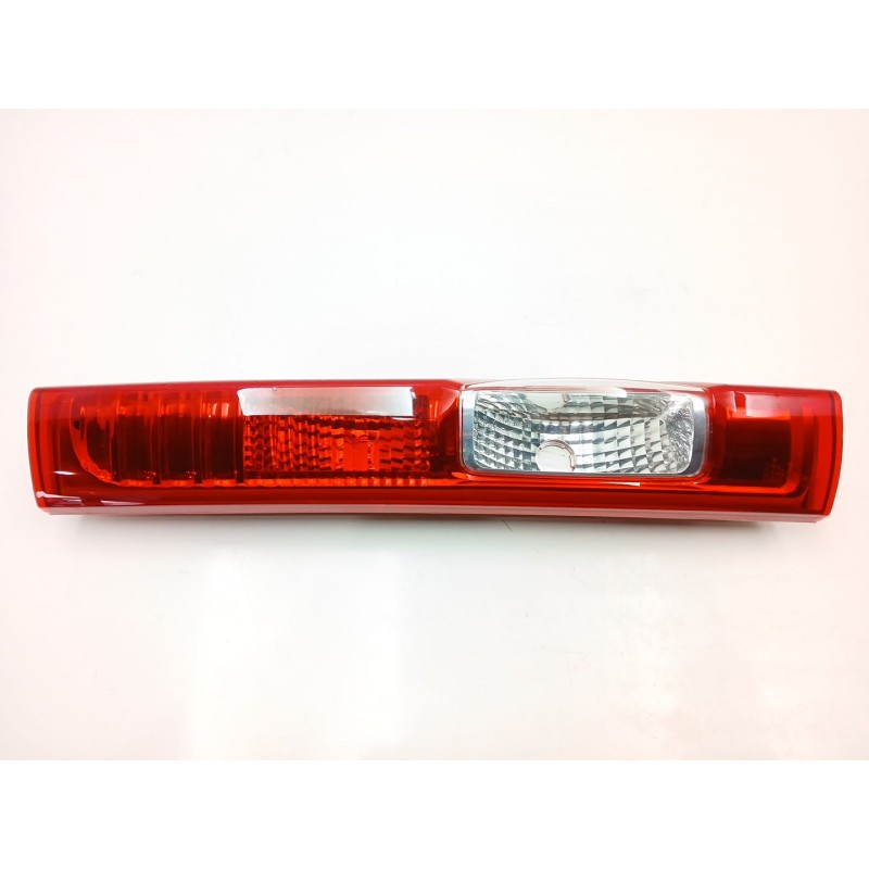 Recambio de piloto trasero derecho para renault trafic ii autobús (jl) 2.0 dci 90 referencia OEM IAM 16538636  