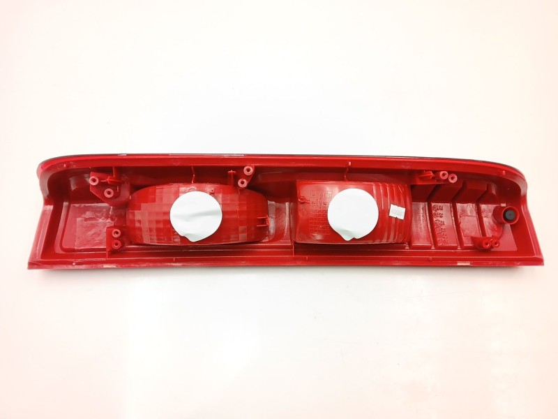 Recambio de piloto trasero derecho para renault trafic ii autobús (jl) 2.0 dci 90 referencia OEM IAM 16538636  