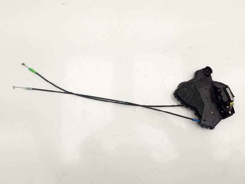 Recambio de cerradura puerta delantera izquierda para toyota avensis wagon (t25) 2.2 d-4d sol referencia OEM IAM A046693  