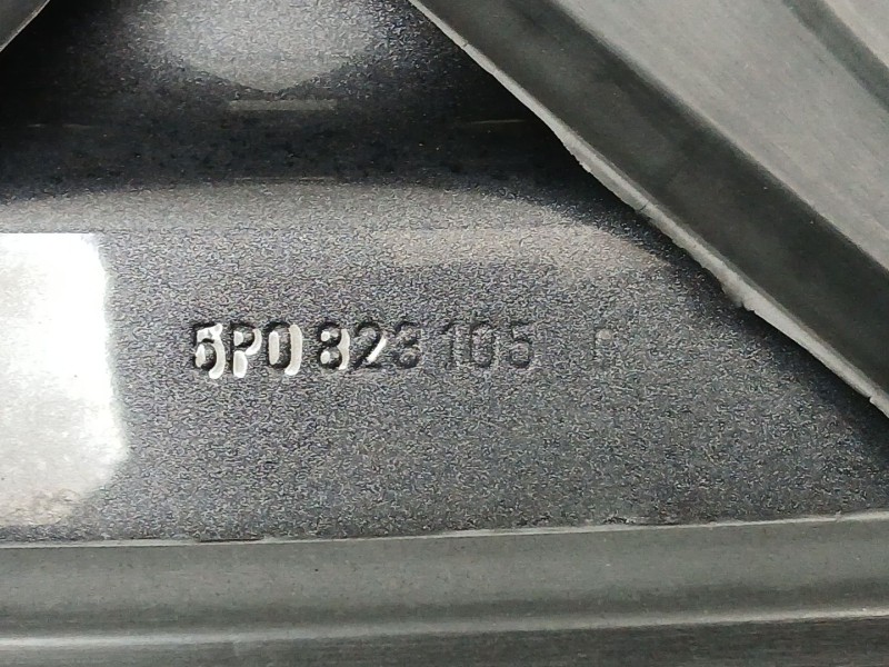 Recambio de capot para seat altea (5p1) 1.6 referencia OEM IAM 5P0823105D  