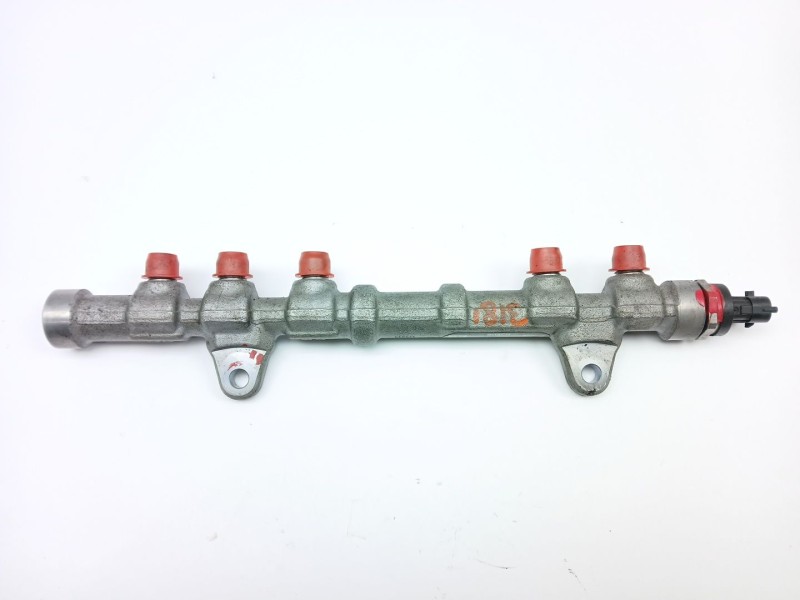 Recambio de rampa inyectora para fiat qubo (300) dynamic referencia OEM IAM 55272136 0445214364 