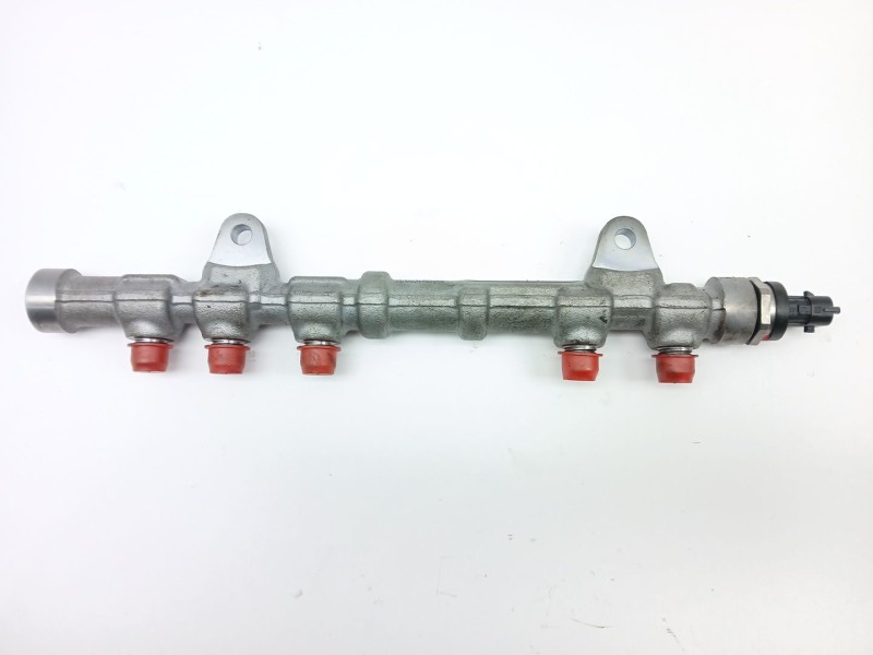 Recambio de rampa inyectora para fiat qubo (300) dynamic referencia OEM IAM 55272136 0445214364 