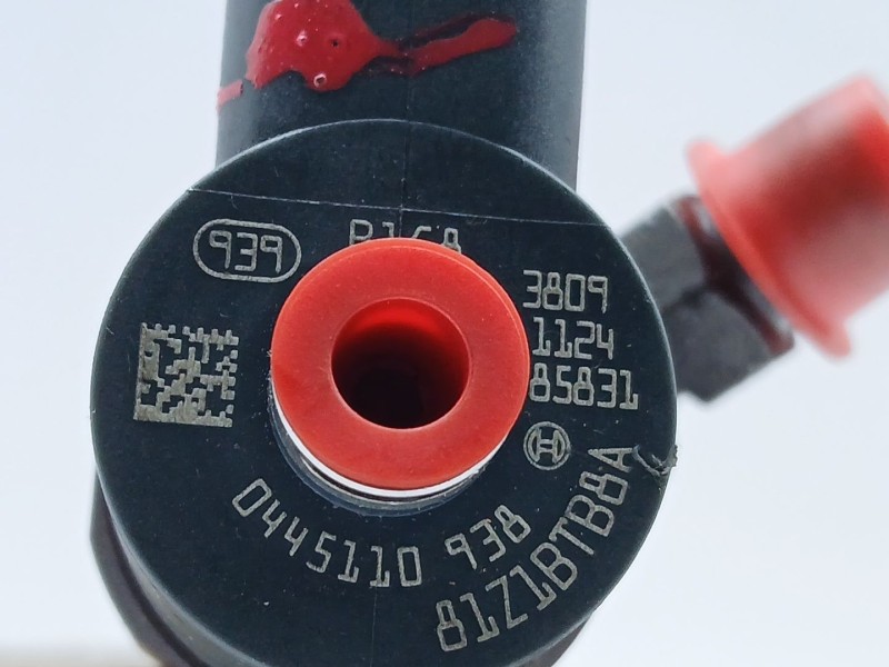 Recambio de inyector para fiat qubo (300) dynamic referencia OEM IAM 0445110938  