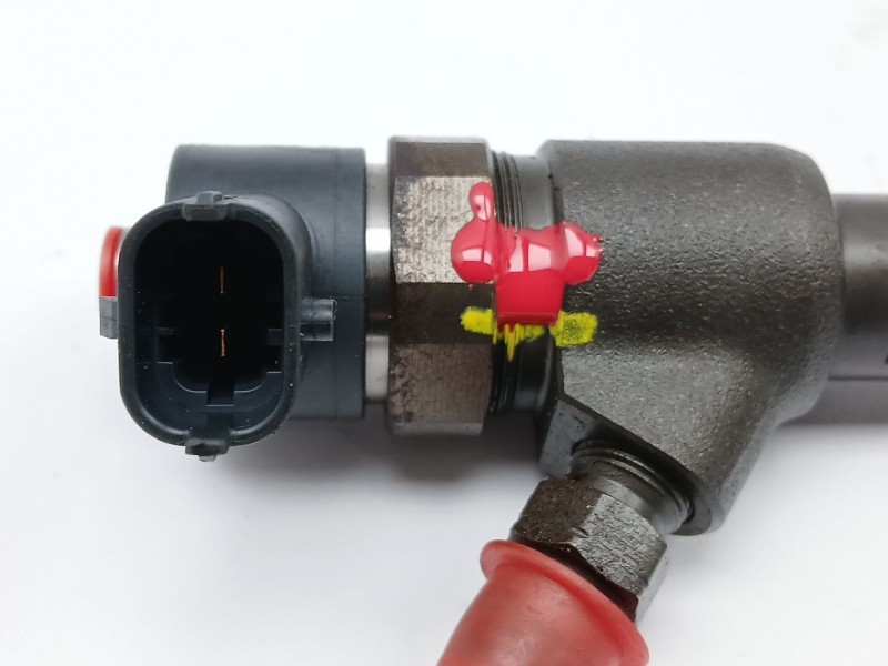 Recambio de inyector para fiat qubo (300) dynamic referencia OEM IAM 0445110938  