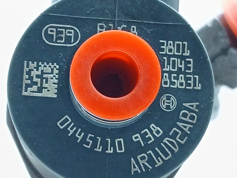 Recambio de inyector para fiat qubo (300) dynamic referencia OEM IAM 0445110938  