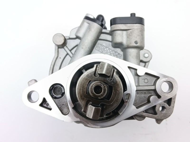 Recambio de depresor freno / bomba vacio para fiat qubo (300) dynamic referencia OEM IAM 55268636  