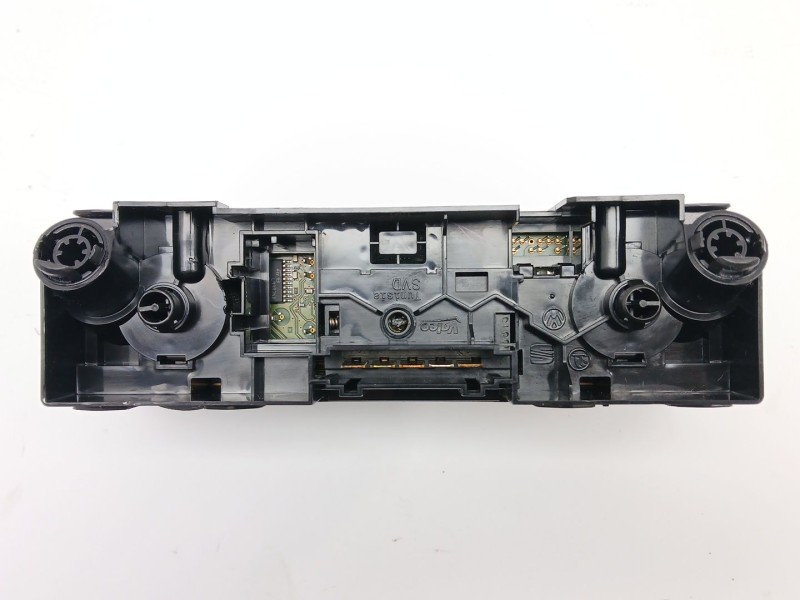 Recambio de mando climatizador para seat ibiza iv (6j5, 6p1) 1.4 tdi referencia OEM IAM 6P0820045C E1136302 