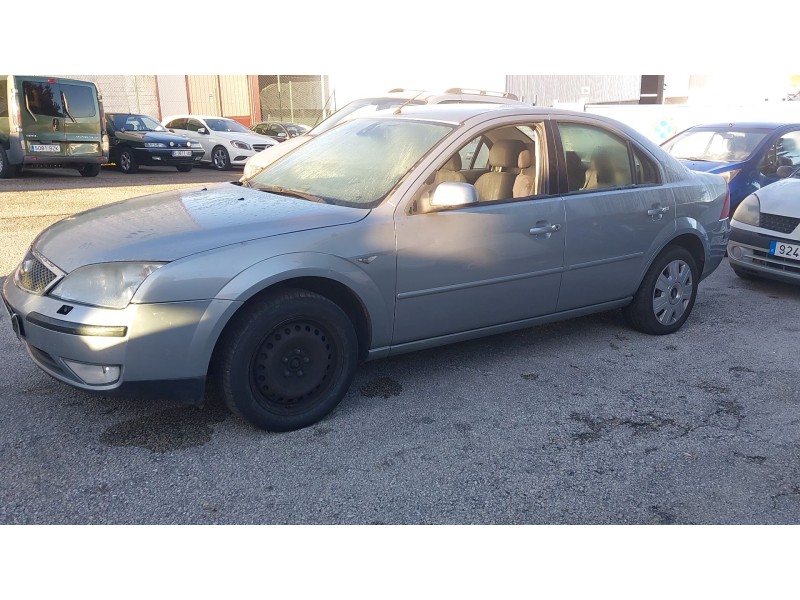 ford mondeo iii sedán (b4y) del año 2004