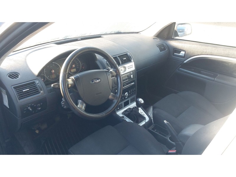 ford mondeo iii sedán (b4y) del año 2004