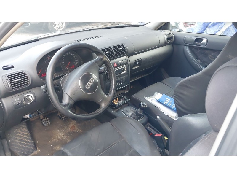 audi a3 (8l1) del año 2002