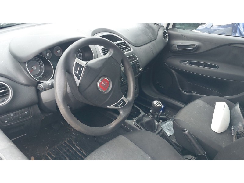 fiat punto (199_) del año 2014