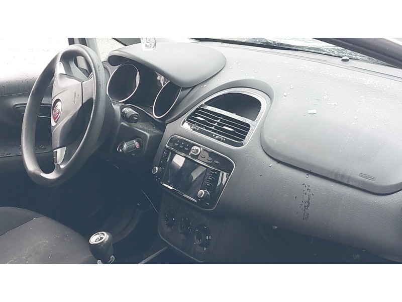 fiat punto (199_) del año 2014