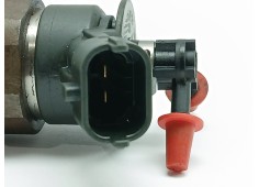 Recambio de inyector para peugeot 207 urban referencia OEM IAM 0445110252   2