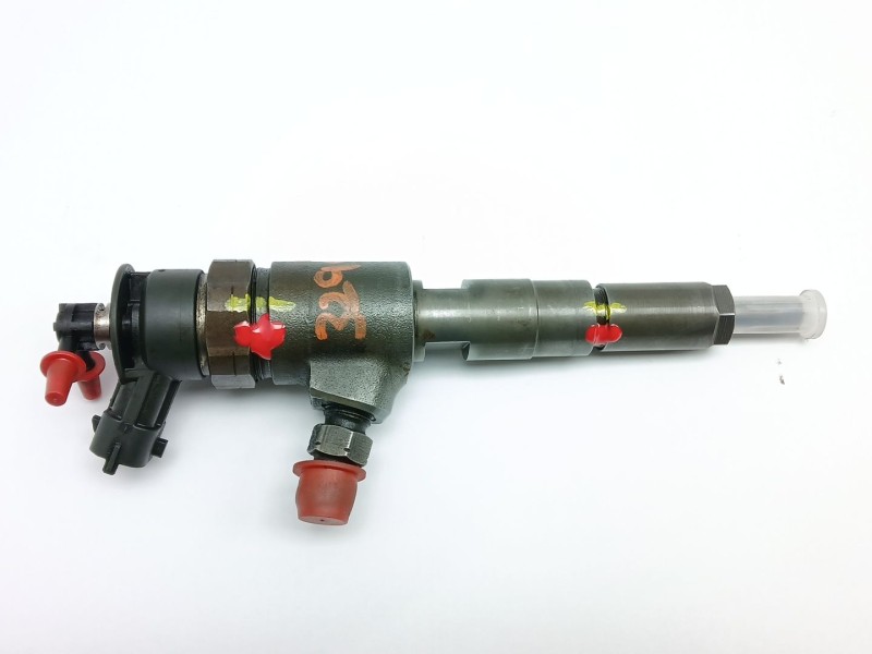 Recambio de inyector para peugeot 207 urban referencia OEM IAM 0445110252  