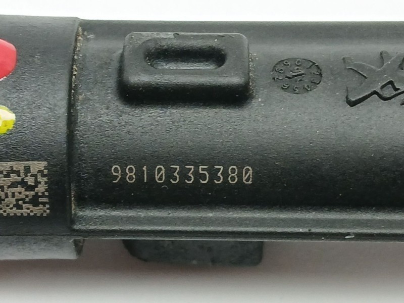 Recambio de inyector para citroën c4 cactus rip curl referencia OEM IAM 9810335380  