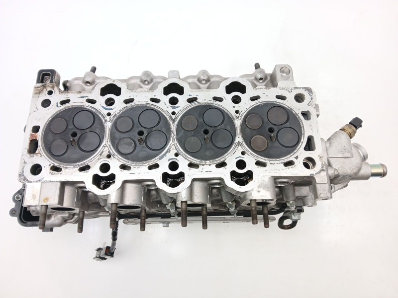 Recambio de culata para kia carens ( ) x-tech referencia OEM IAM 221112A260  