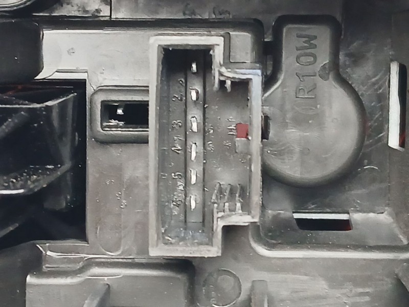 Recambio de piloto trasero derecho para seat mii (kf1, ke1) 1.0 referencia OEM IAM 1SL945096K  