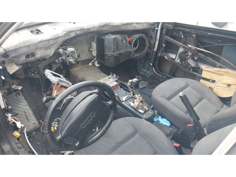 audi a4 b5 avant (8d5) del año 1996