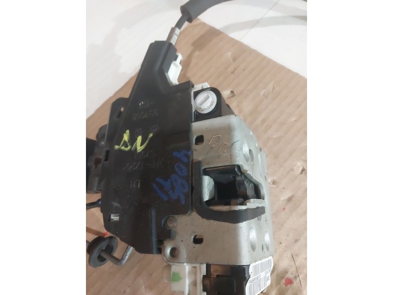 Recambio de cerradura puerta trasera izquierda para fiat freemont (345_) 2.0 jtd referencia OEM IAM P04589915AD  