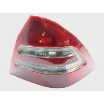 PILOTO TRASERO DERECHO A2038200264 