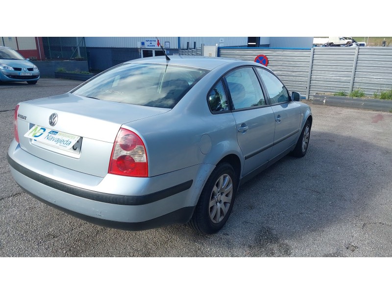 volkswagen passat b5.5 (3b3) del año 2000