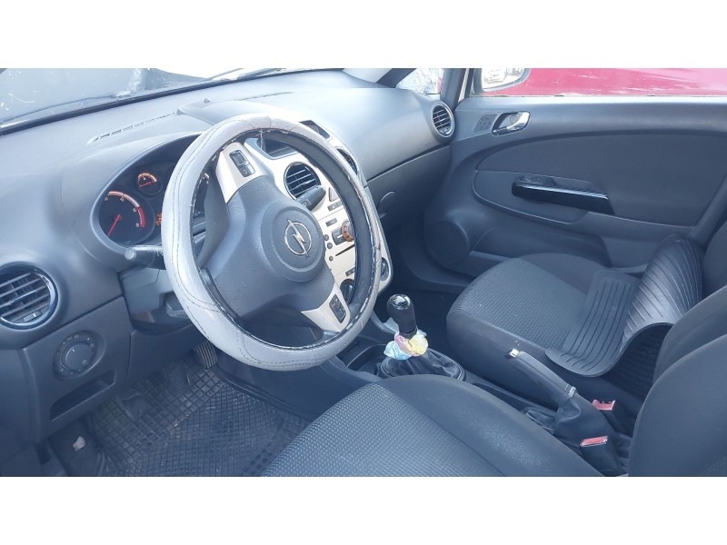 opel corsa d (s07) del año 2010