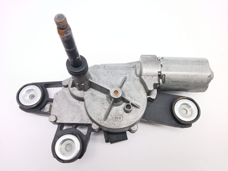 Recambio de motor limpia trasero para ford fiesta (cb1) titanium referencia OEM IAM 8A61A17K441AB 0390201209 