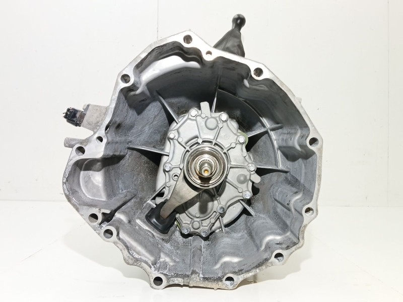 Recambio de caja cambios para nissan pathfinder (r51) 2.5 dci xe referencia OEM IAM 32101CD340  