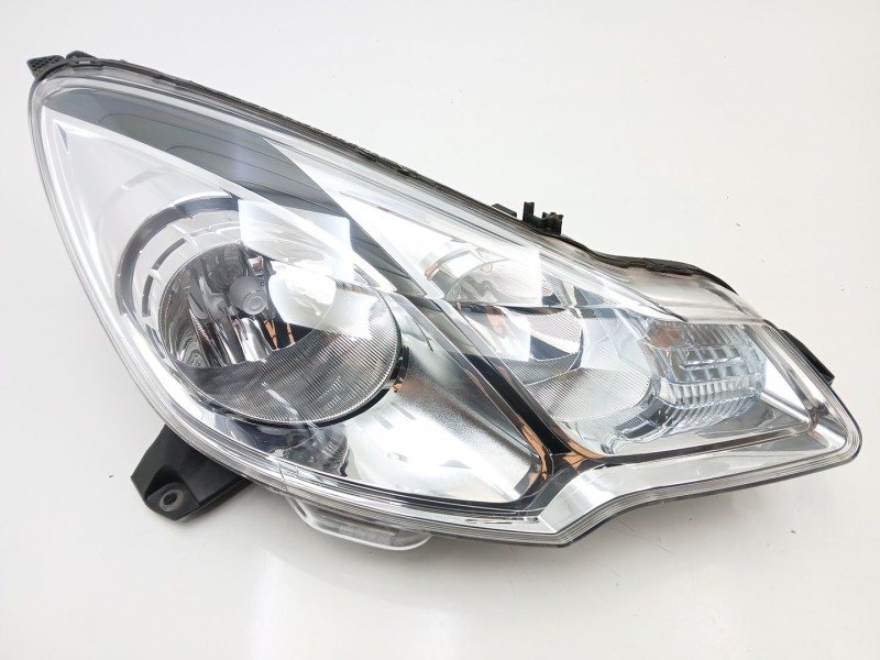 Recambio de faro derecho para ds ds 3 (sa_) 1.6 bluehdi 75 referencia OEM IAM 1606931480  