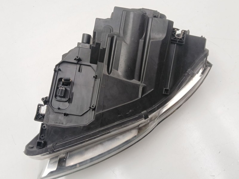 Recambio de faro derecho para audi a4 b7 (8ec) 2.0 tdi referencia OEM IAM 8E0941004BM  
