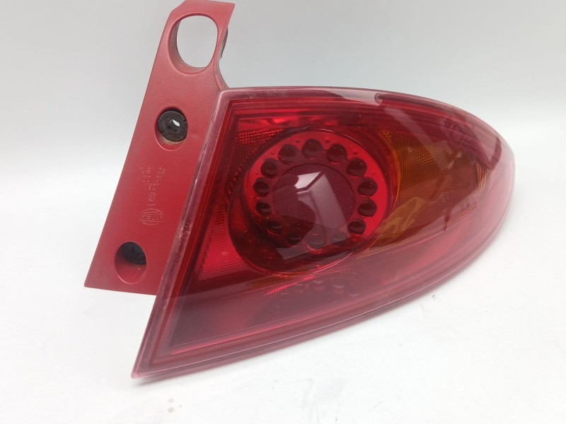 Recambio de piloto trasero derecho para seat leon (1p1) 1.9 tdi referencia OEM IAM 1P0945096B  