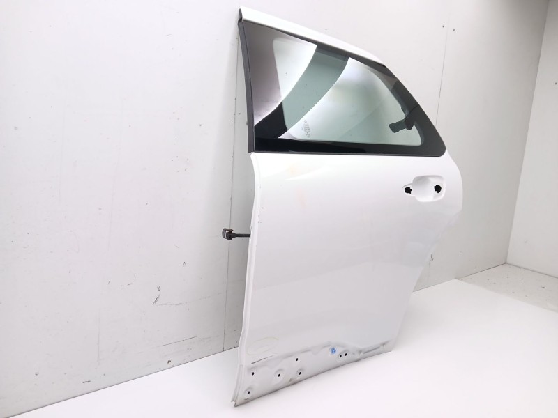 Recambio de puerta trasera izquierda para citroën c4 cactus 1.5 bluehdi 100 referencia OEM IAM   