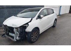 toyota verso (_r2_) del año 2013 2