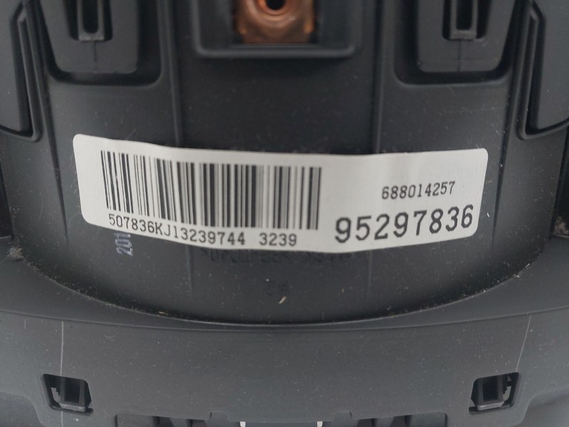 Recambio de cuadro instrumentos para chevrolet cruze station wagon lt+ referencia OEM IAM 95297836 688014257 507836KJ13239744323