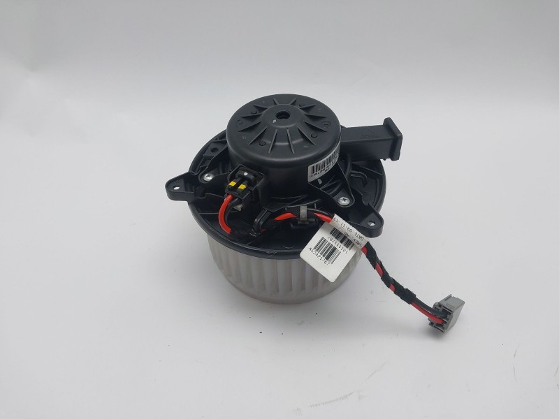 Recambio de motor calefaccion para chevrolet cruze station wagon lt+ referencia OEM IAM A132400734 5242710201 A52421767