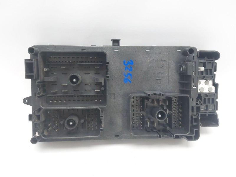 Recambio de caja reles / fusibles para chevrolet cruze station wagon lt+ referencia OEM IAM 13255300 529050199 A9B