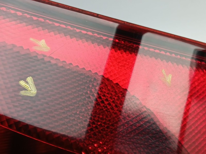 Recambio de piloto trasero derecho para chevrolet cruze station wagon lt+ referencia OEM IAM 95135585  