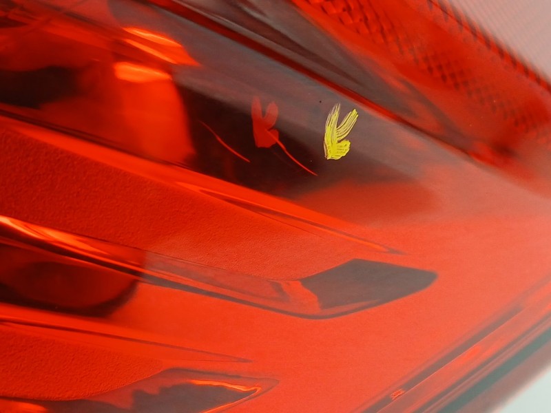 Recambio de piloto trasero derecho para chevrolet cruze station wagon lt+ referencia OEM IAM 95135585  