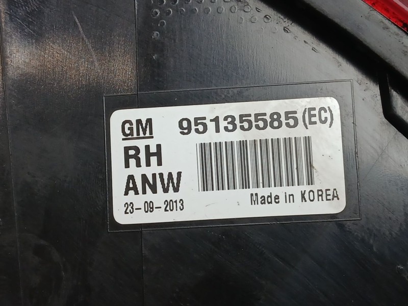 Recambio de piloto trasero derecho para chevrolet cruze station wagon lt+ referencia OEM IAM 95135585  