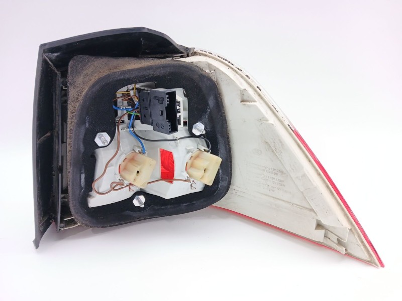 Recambio de piloto trasero izquierdo para bmw 5 touring (e61) 523 i referencia OEM IAM 63217177693  