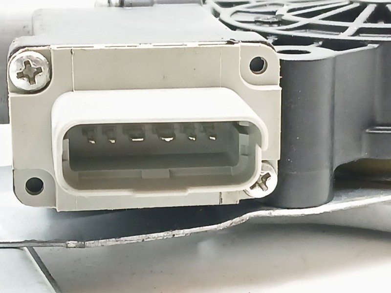 Recambio de elevalunas delantero izquierdo para dacia sandero ii 1.5 dci referencia OEM IAM 807213282R  