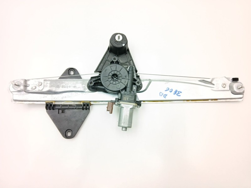 Recambio de elevalunas delantero derecho para dacia sandero iii 1.0 sce 65 referencia OEM IAM 807207678B  