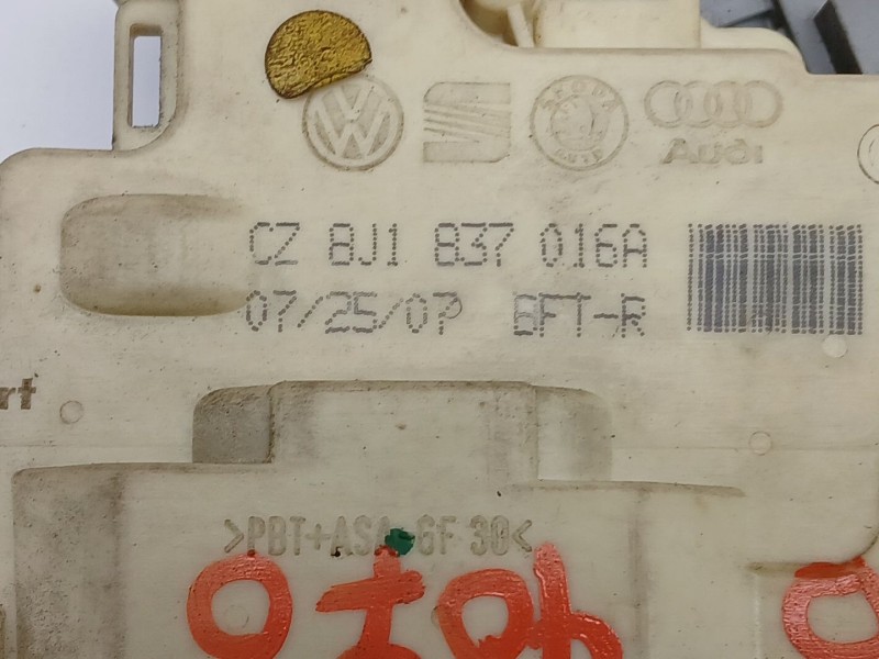 Recambio de cerradura puerta delantera derecha para audi a5 (8t3) 3.0 tdi quattro referencia OEM IAM 8J1837016A  