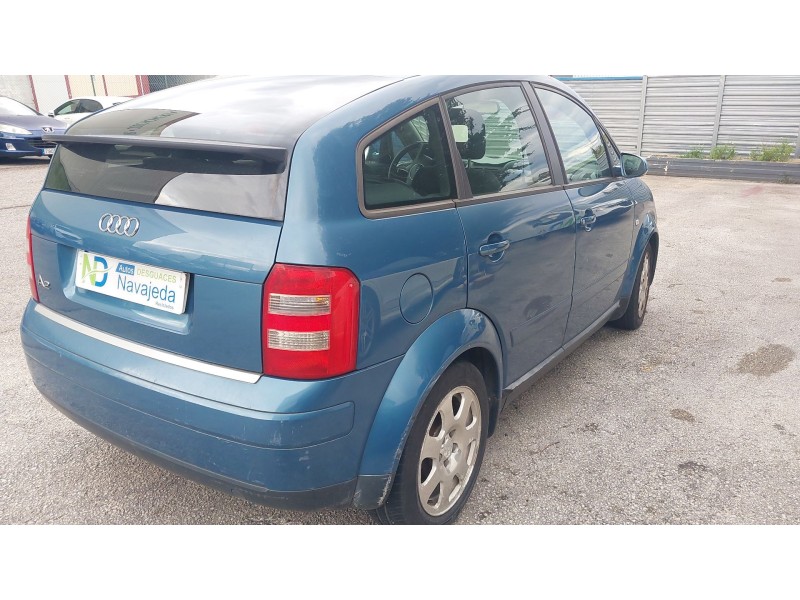 audi a2 (8z0) del año 2002